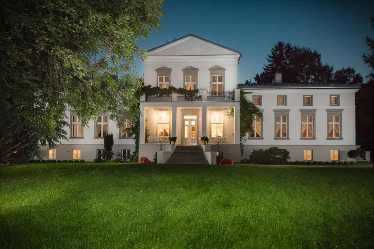 Dwor Podstolice - House Of Rosenthal Villa Bagian luar foto