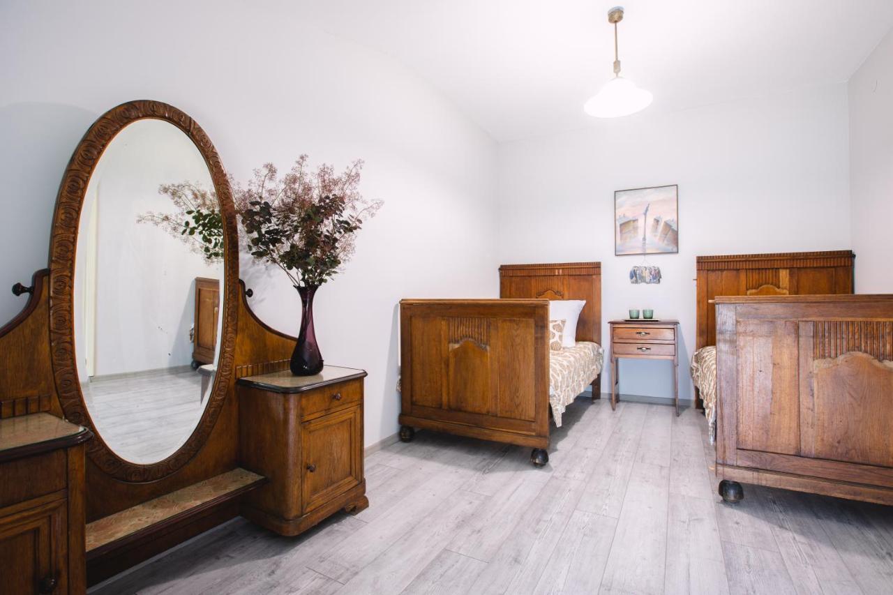 Dwor Podstolice - House Of Rosenthal Villa Bagian luar foto