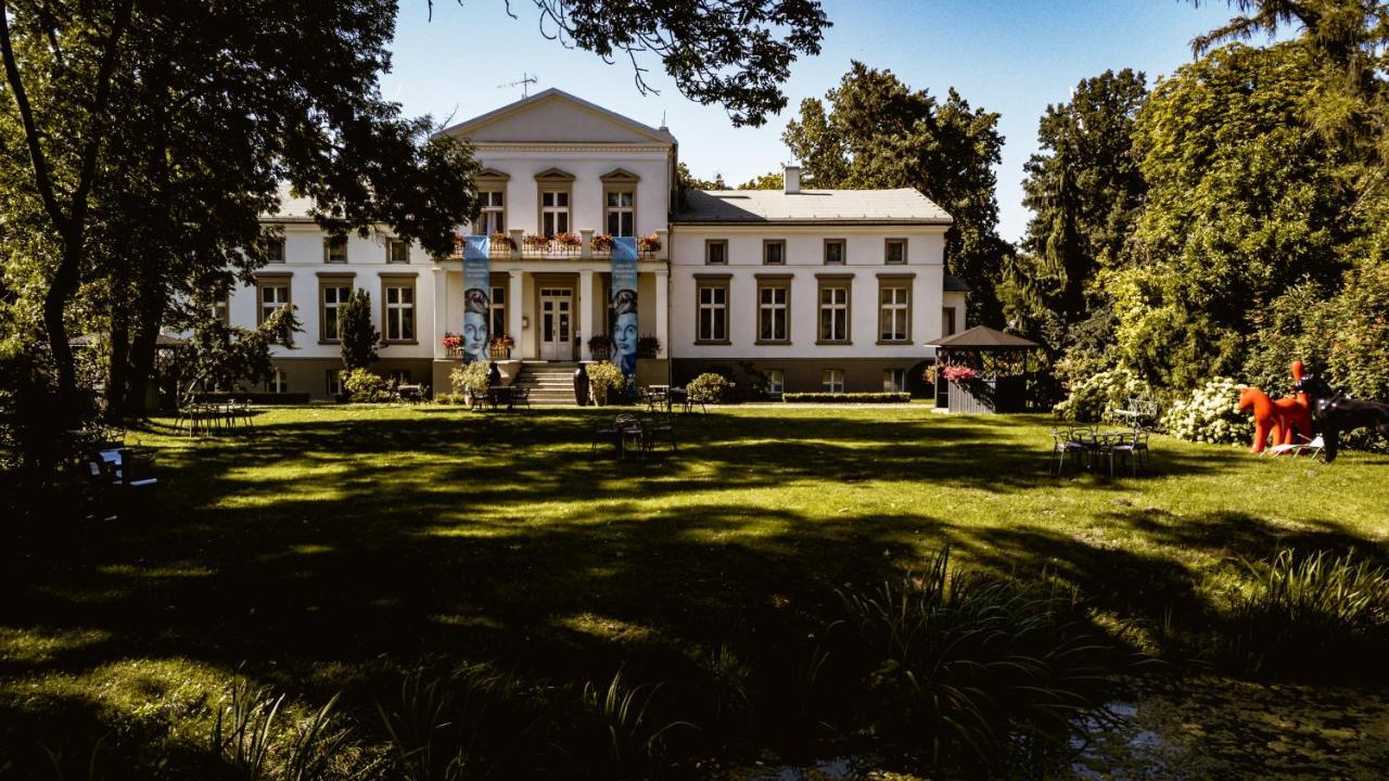 Dwor Podstolice - House Of Rosenthal Villa Bagian luar foto