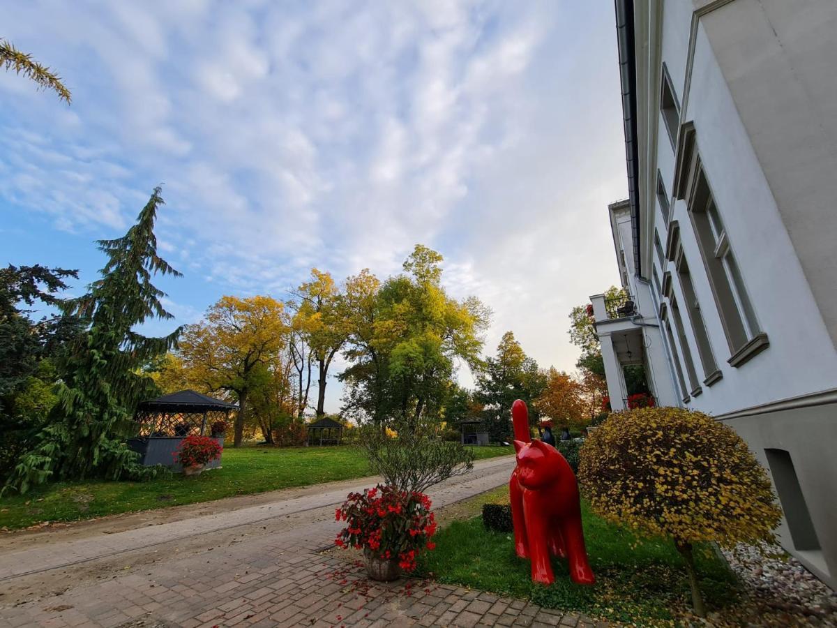 Dwor Podstolice - House Of Rosenthal Villa Bagian luar foto