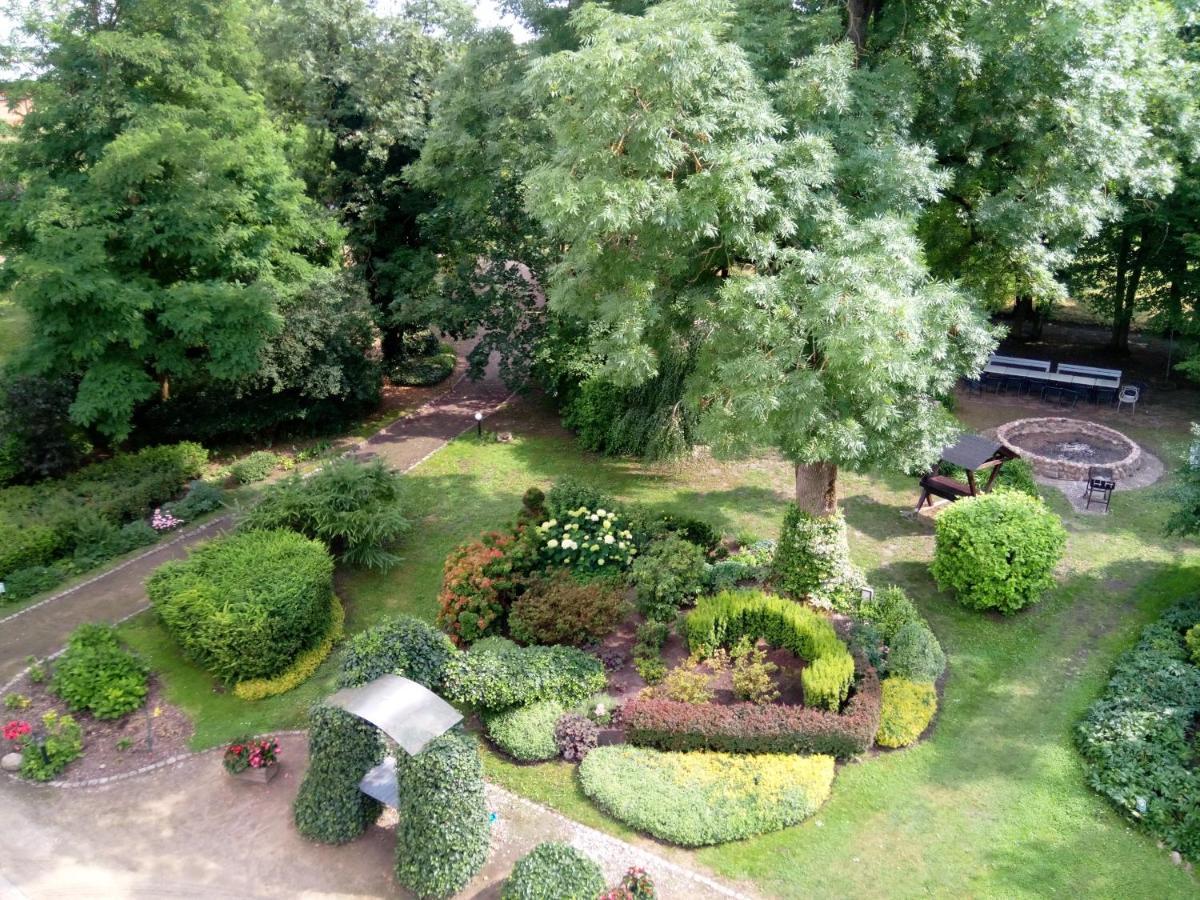 Dwor Podstolice - House Of Rosenthal Villa Bagian luar foto